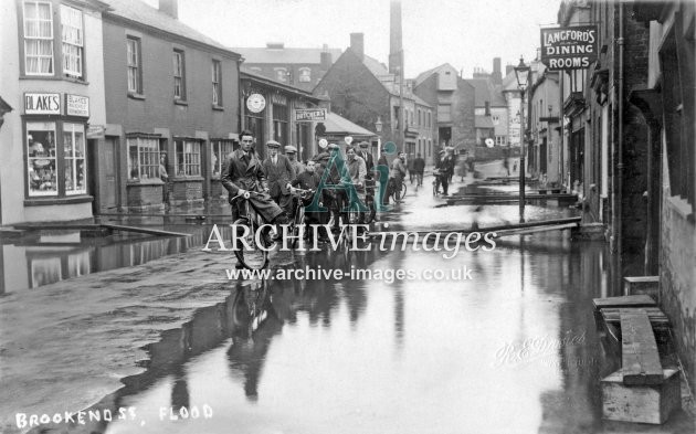 Ross on Wye, Brookend Street flood c1930