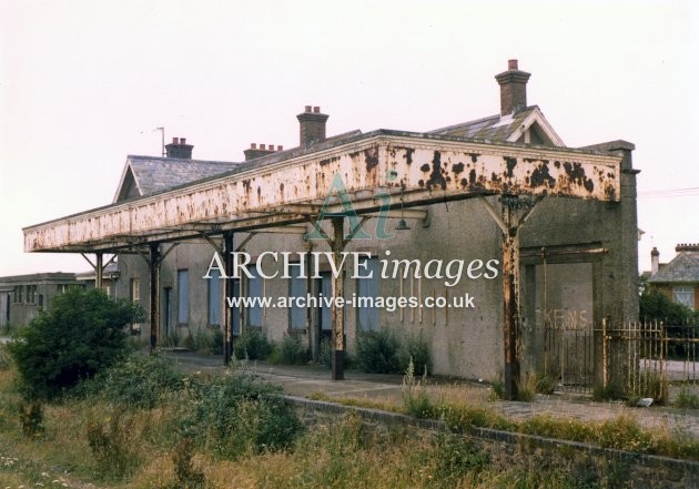 Morthoe Railway Station & canopy c1978