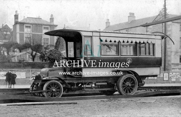 Stroud Railway Station, delivery GWR bus No 18