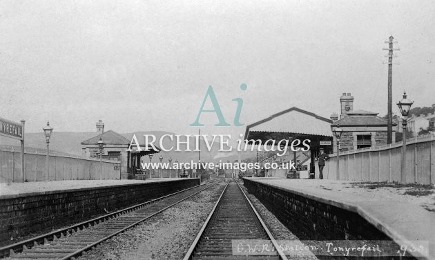 Tonyrefail Railway Station