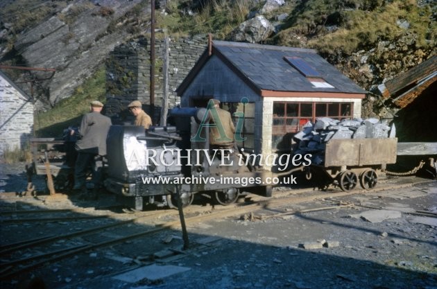 North Wales Quarry, petrol loco & quarrymen c1962