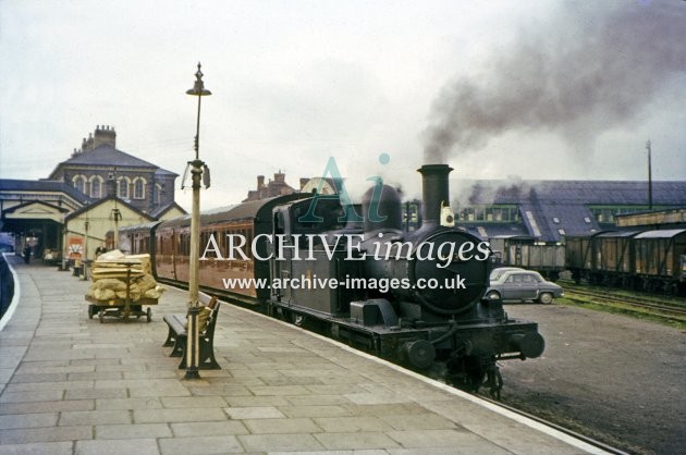 Oswestry Railway Station 1963