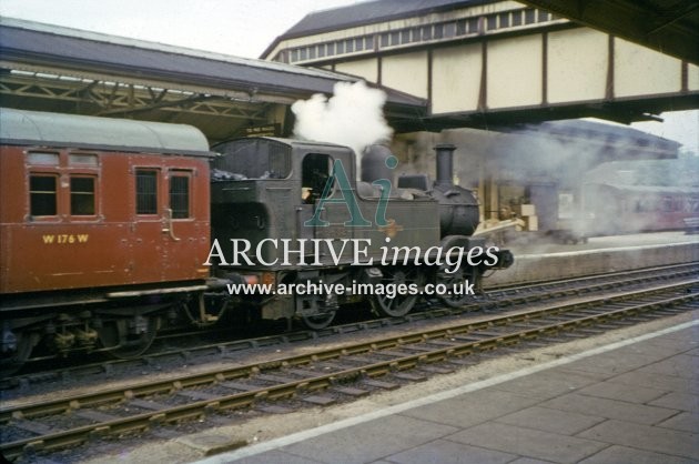 Oswestry Railway Station 1962