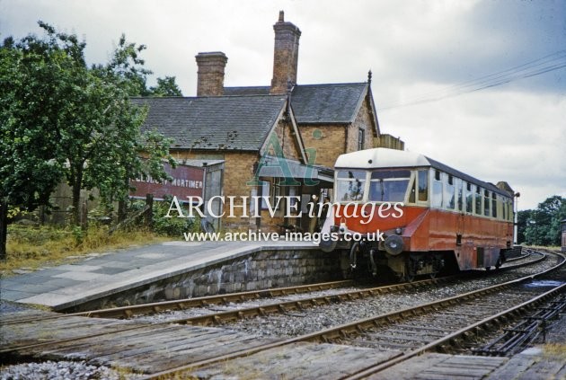 Cleobury Mortimer Station & Railcar 1961