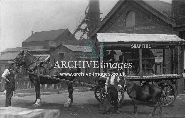 Glasshoughton Carnival Colliery Snap Time c.1920