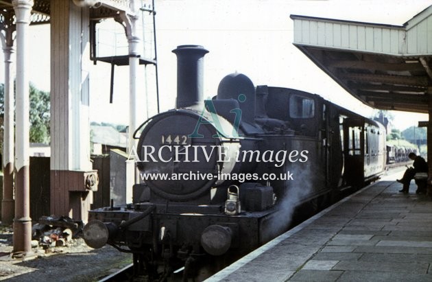 Tiverton Railway Station 1963