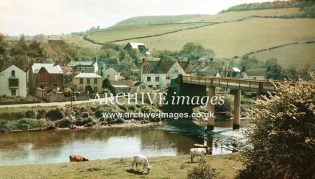 Brockweir village & Wye bridge c1937 CMYK